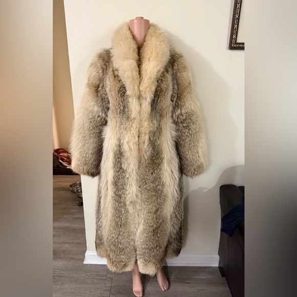 Terzako Furs Coyote Fur Coat